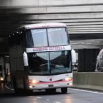 No son vacaciones: no habrá micros, trenes ni vuelos durante el fin de semana largo