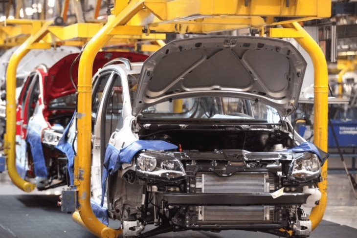 Senadores dejará listo el proyecto de inversiones para la industria automotriz.