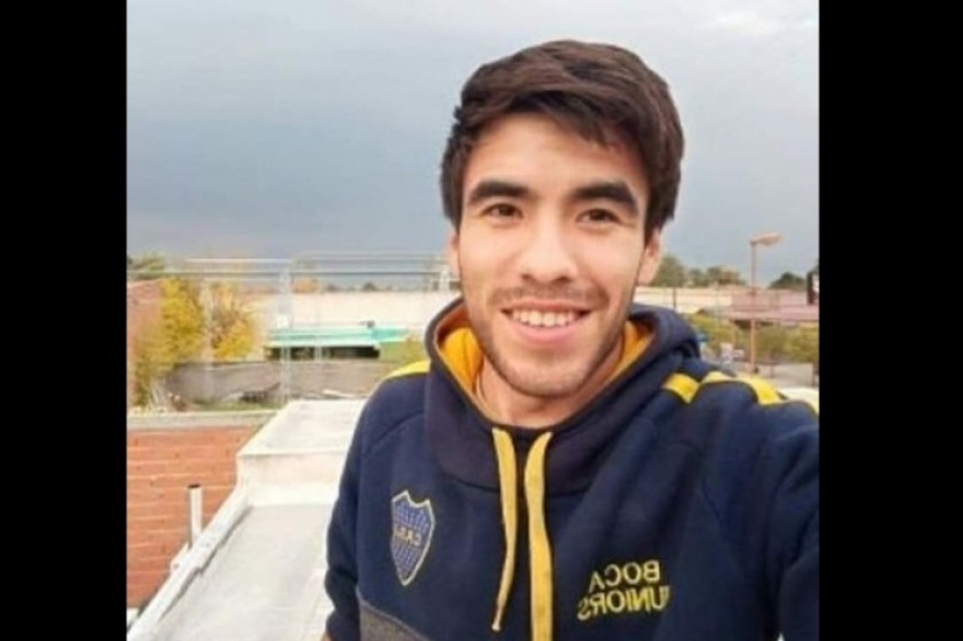 Facundo Astudillo  Facundo Astudillo Castro, de 20 años, fue visto por última vez el 30 de abril del año pasado cuando salió de su casa de la ciudad bonaerense de Pedro Luro rumbo a Bahía Blanca para ver a su novia. 