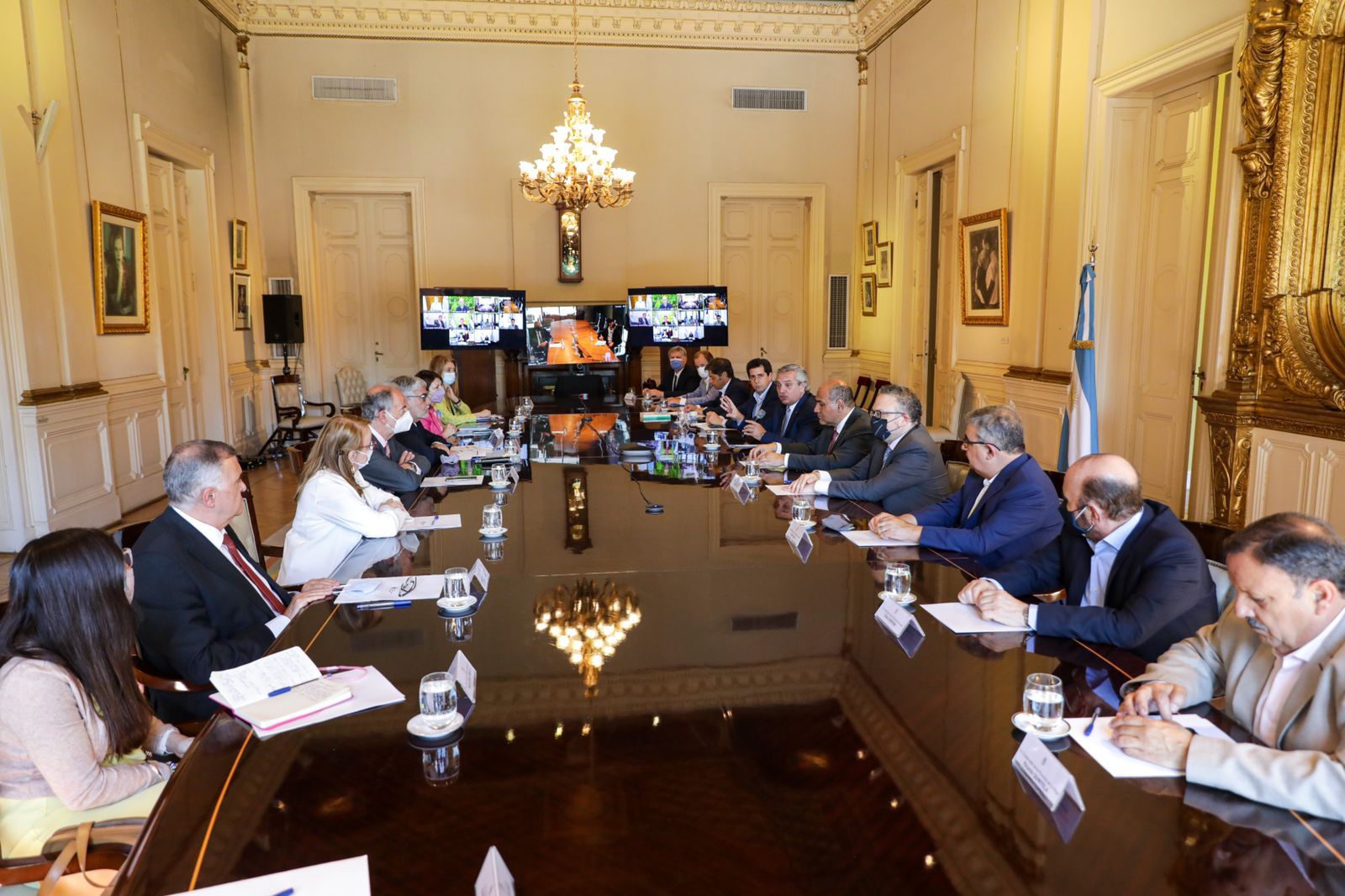 Las provincias fiscalizarán los precios congelados