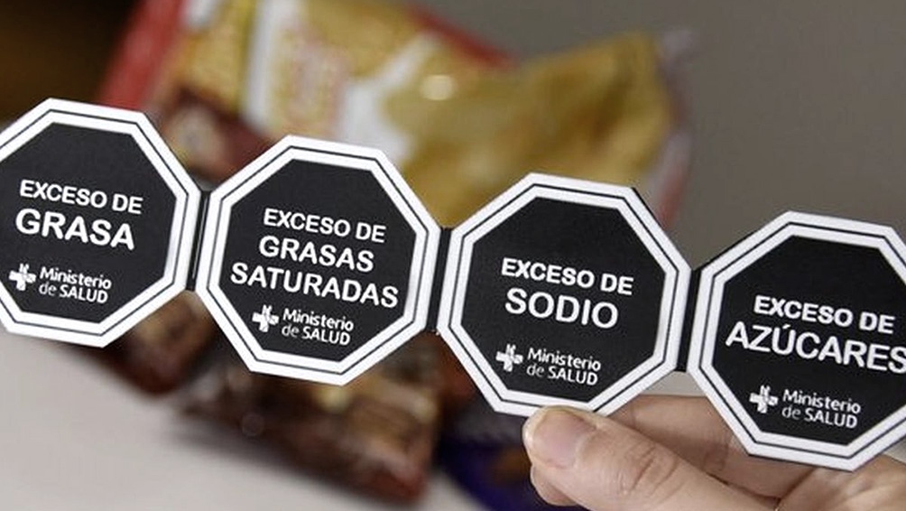 La ley de etiquetado frontal tiene media sanción.