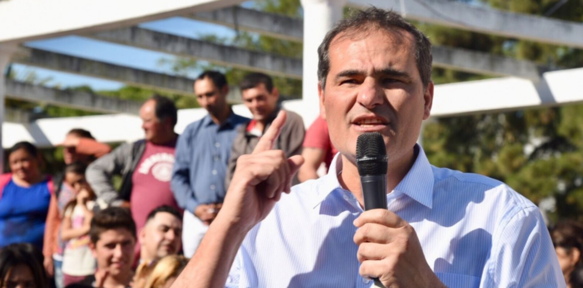 El diputado provincial Guillermo Escudero se encamina a ingresar al Concejo Deliberante de La Plata. 