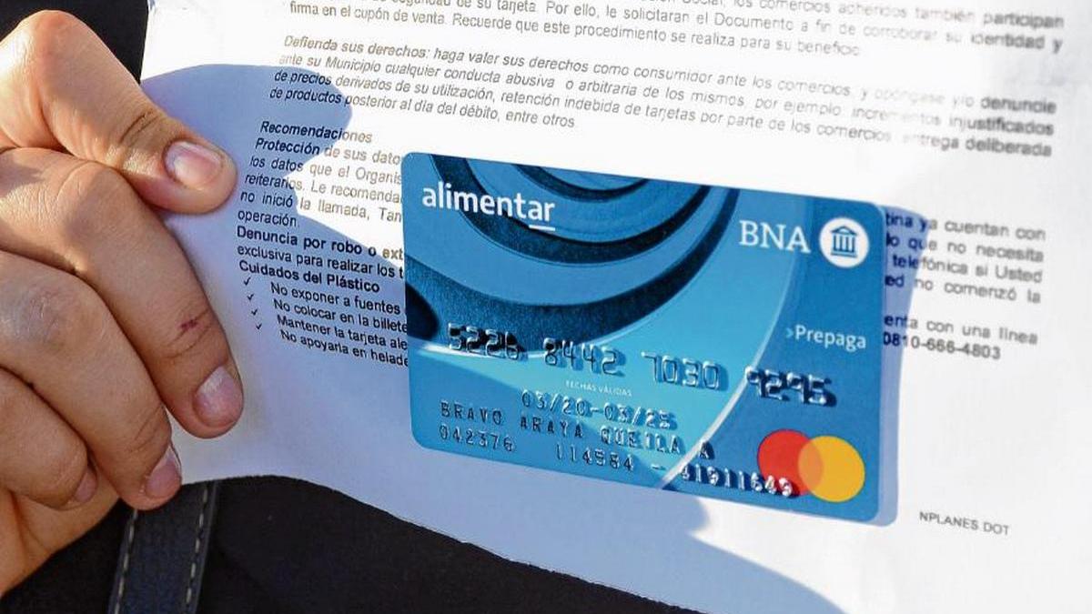 El monto de la tarjeta alimentar se podrá extraer por cajero.
