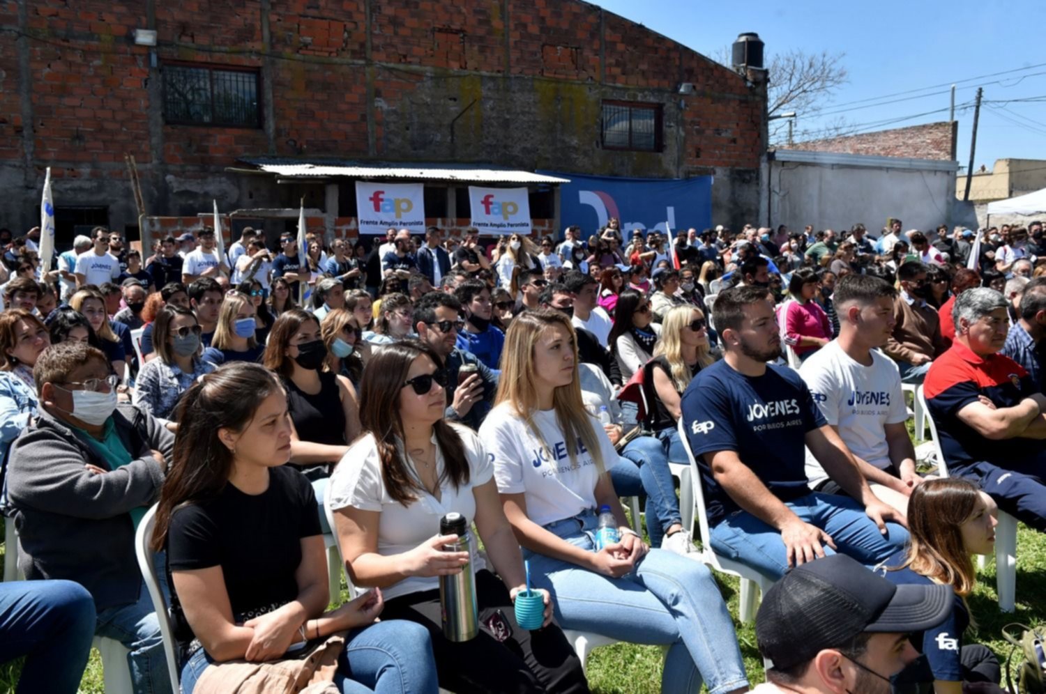 El plenario de Julio Alak en La Plata.
