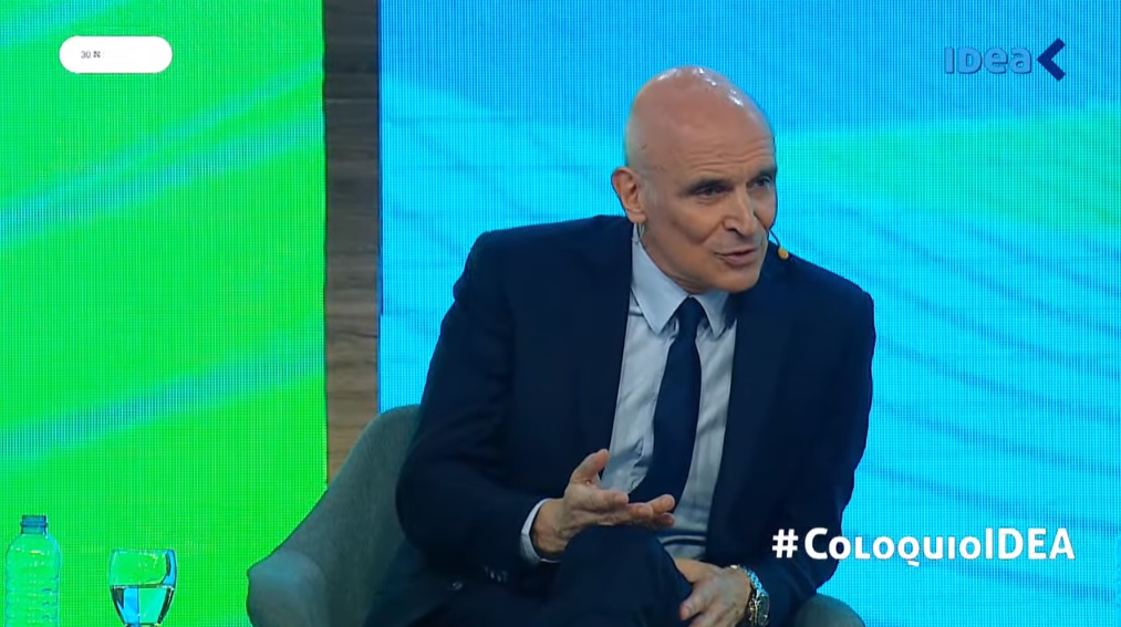 José Luis Espert responde en el Coloquio de Idea a cómo generar empleo. 