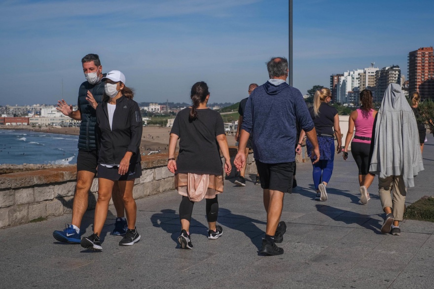 Kreplak advirtió sobre una posible ola de covid en los próximos meses