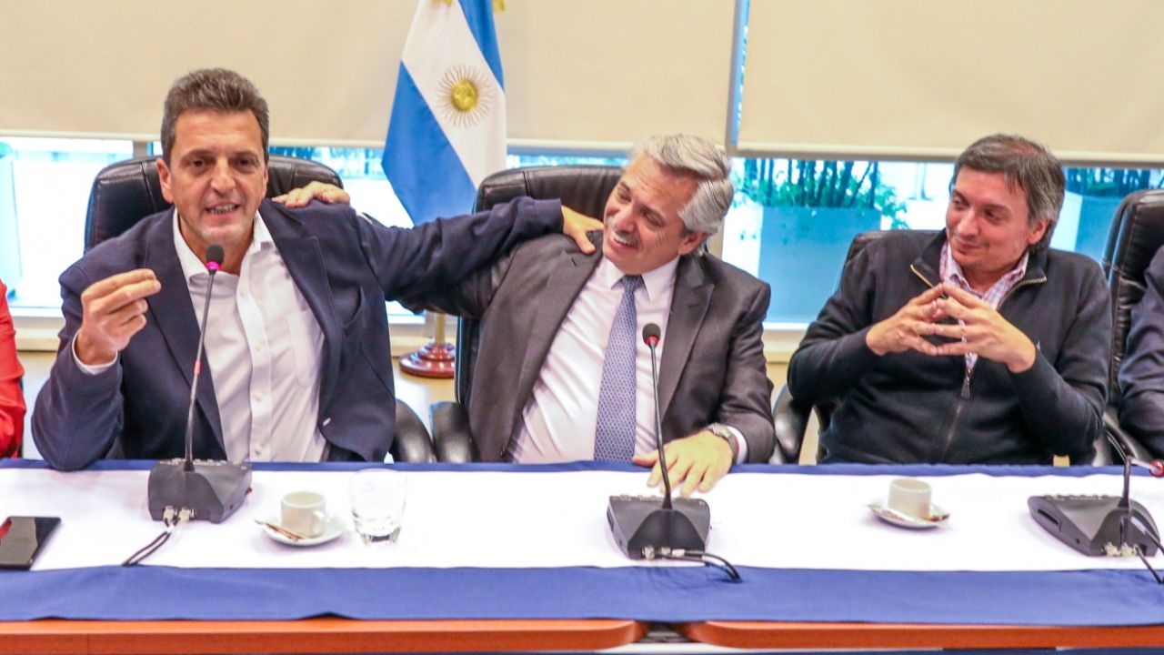 Tras el encuentro de este martes entre Alberto Fernández, y Sergio Massa, el Gobierno nacional dio a conocer las leyes troncales que apuesta a sacar antes de fin de año en el Congreso. 
