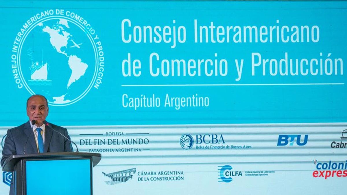 Manzur reforzó la decisión de generar una alianza entre "el Gobierno, el capital y el trabajo"