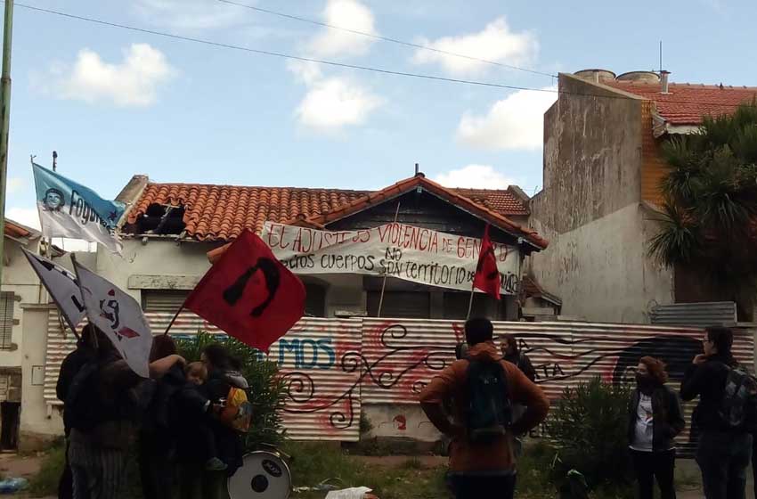 Los reclamos por la Casita Azul en Mar del Plata. 