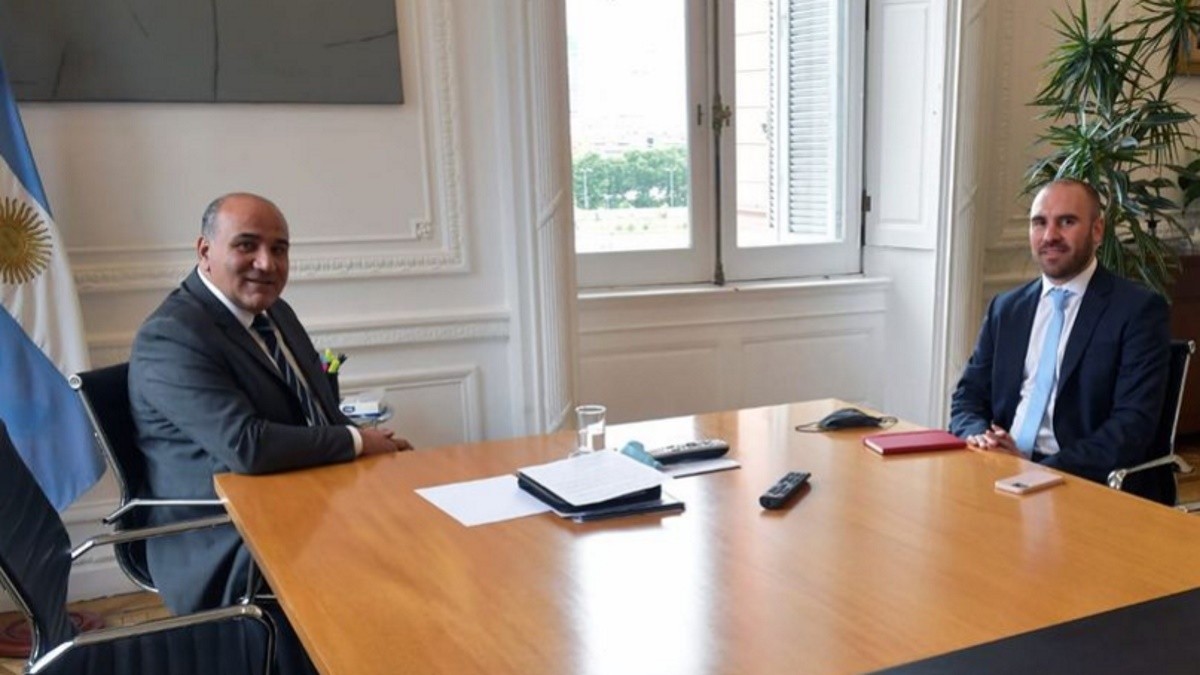 Manzur se reunió este martes con el ministro de Economía, Martín Guzmán