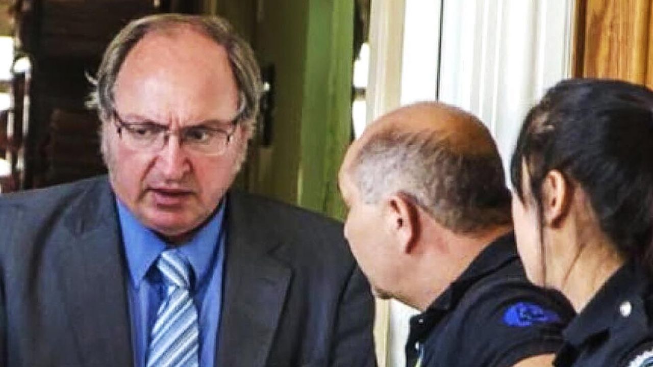 El juez Bava se hizo presente en la audiencia pero no lo dejaron ingresar.