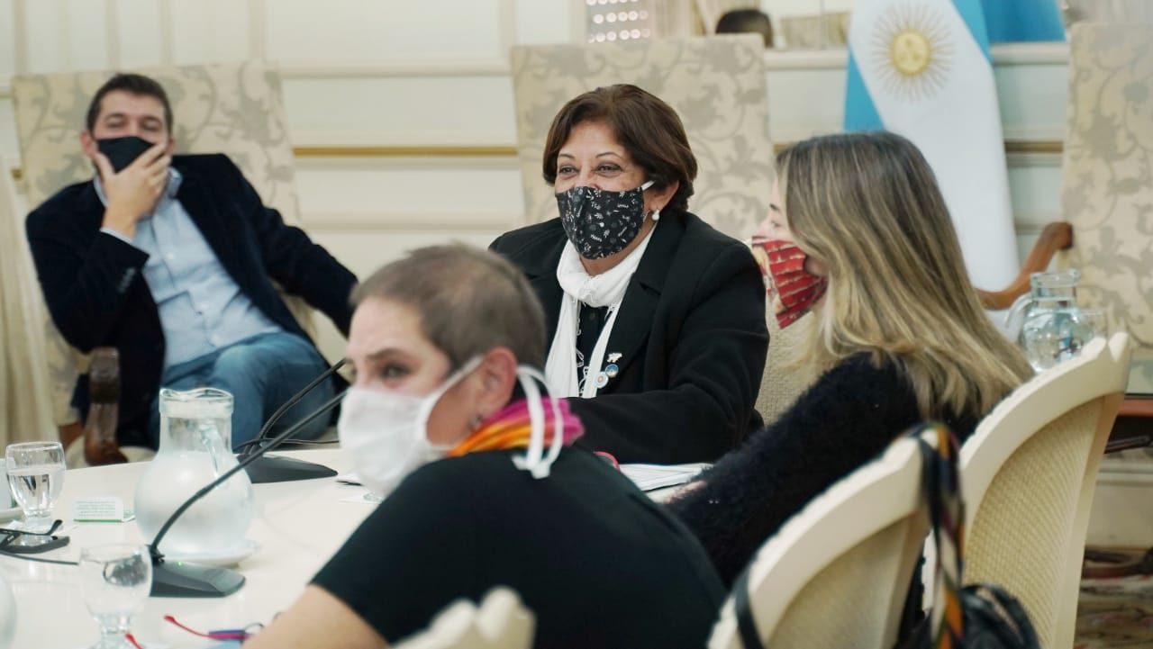 La senadora Ana Devalle pidió trabajar en planes integrales de seguridad por distritos. 