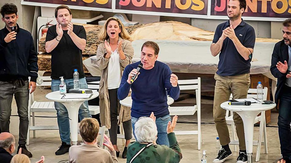 Santilli sube al ultimo tramo de la campaña a Mauricio Macri. 