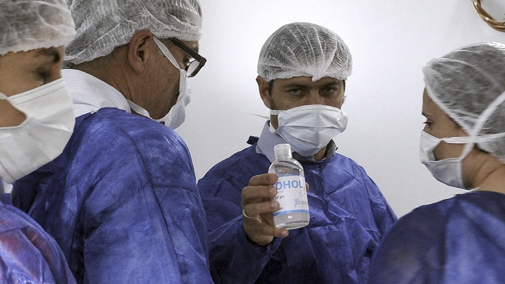 Imagen de cuando Kicillof visitó el Instituto Biologico en medio de la pandemia.