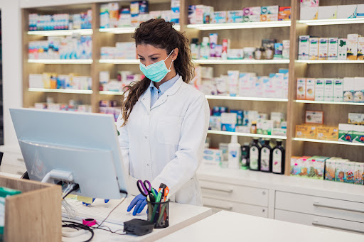 El Gobierno analiza aplicar precios congelados en medicamentos