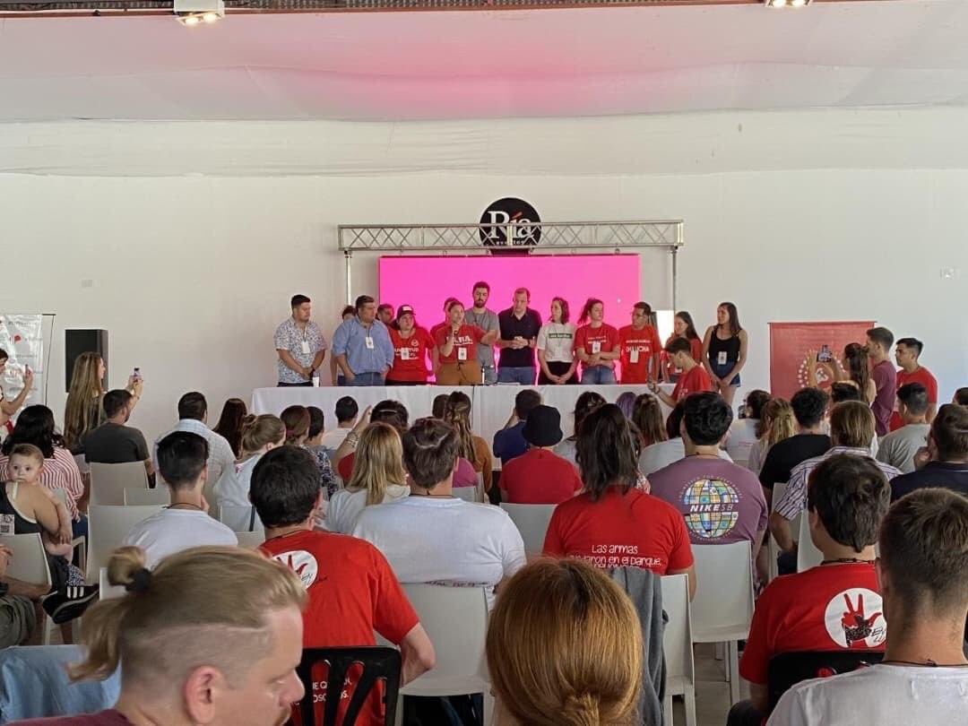 La deliberación en el Congreso de la Juventud Radical.