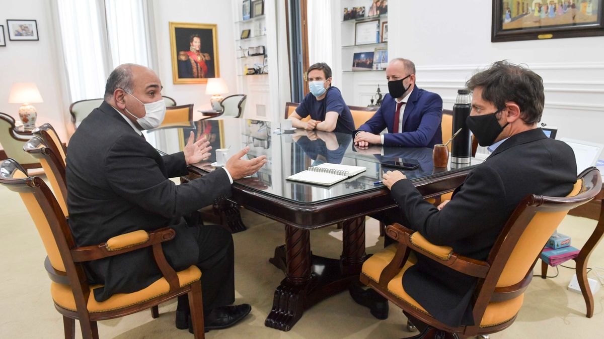 Manzur e Insaurralde se reúnen con intendentes del Frente de Todos.