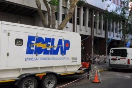  Oceba sancionó a la distribuidora de energía Edelap S.A con una multa que supera los 9 millones de pesos.