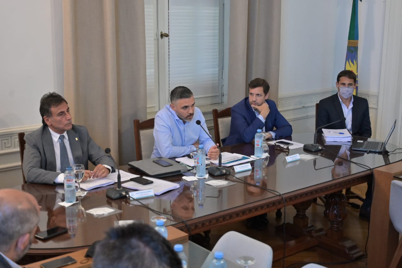 El titular de ARBA, Cristian Girard, expuso en la Legislatura bonaerense los alcances de la Ley Impositiva.