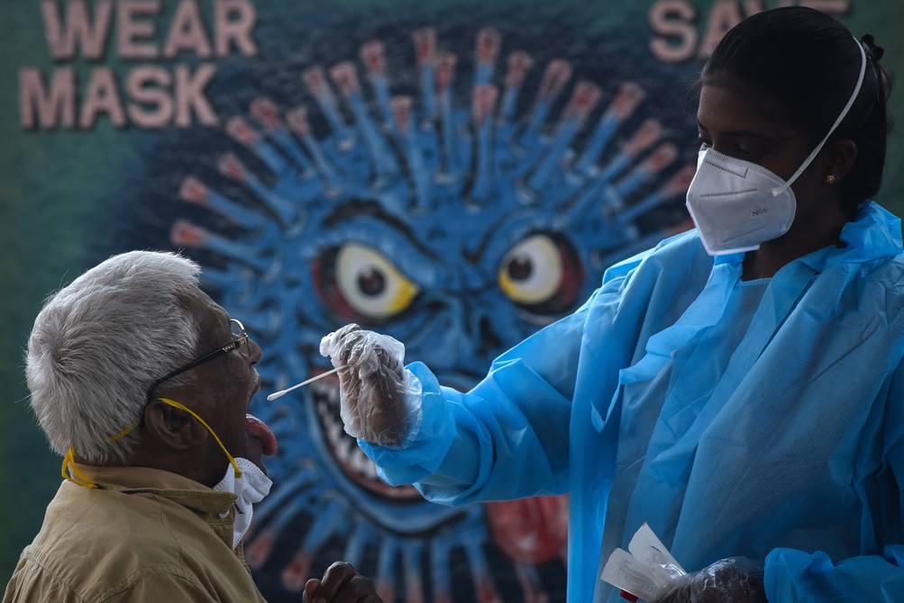 La OMS anunció que no se detectaron muertes por la nueva variante Omicron. Cómo avanzan las restricciones en el mundoLa OMS anunció que no se detectaron muertes por la nueva variante Omicron. Cómo avanzan las restricciones en el mundo