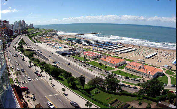 El gobierno provincial proyectó una avenida circunvalación en la entrada de Mar del Plata para vincular los diferentes caminos que rodean a la ciudad. 