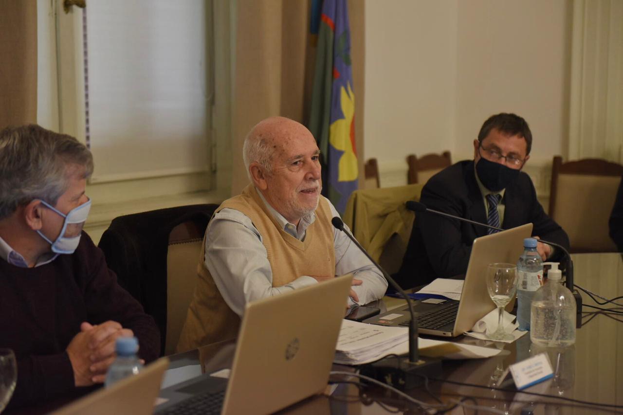 Eduardo Santín renunció a la presidencia del IPS