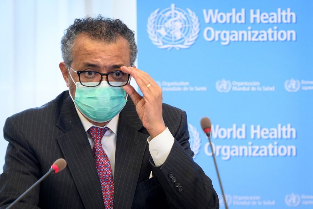 Según la OMS, es probable que la variante Ómicron “ya esté en la mayoría de los países aunque aún no la hayan detectado”.