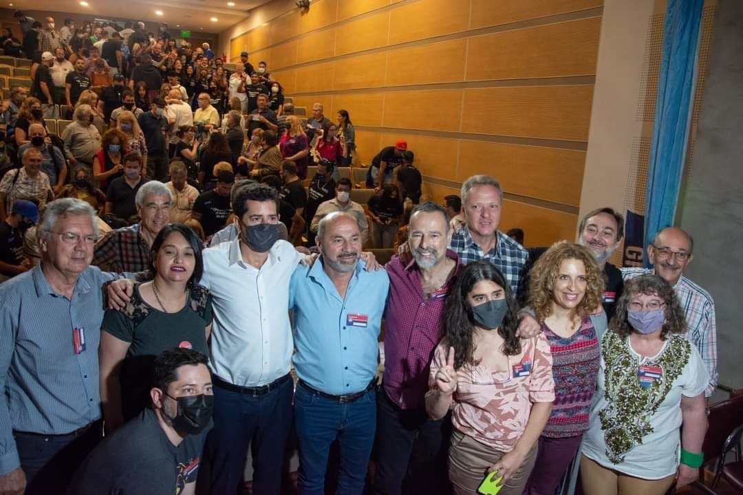 Secco fue reelecto como presidente del Frente Grande.