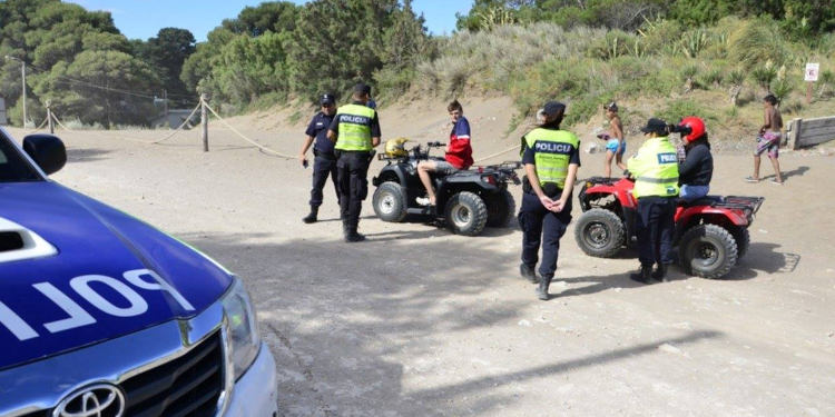 Cada municipio regula con ordenanzas el uso y restricción de cuatriciclos en la costa bonaerense. 