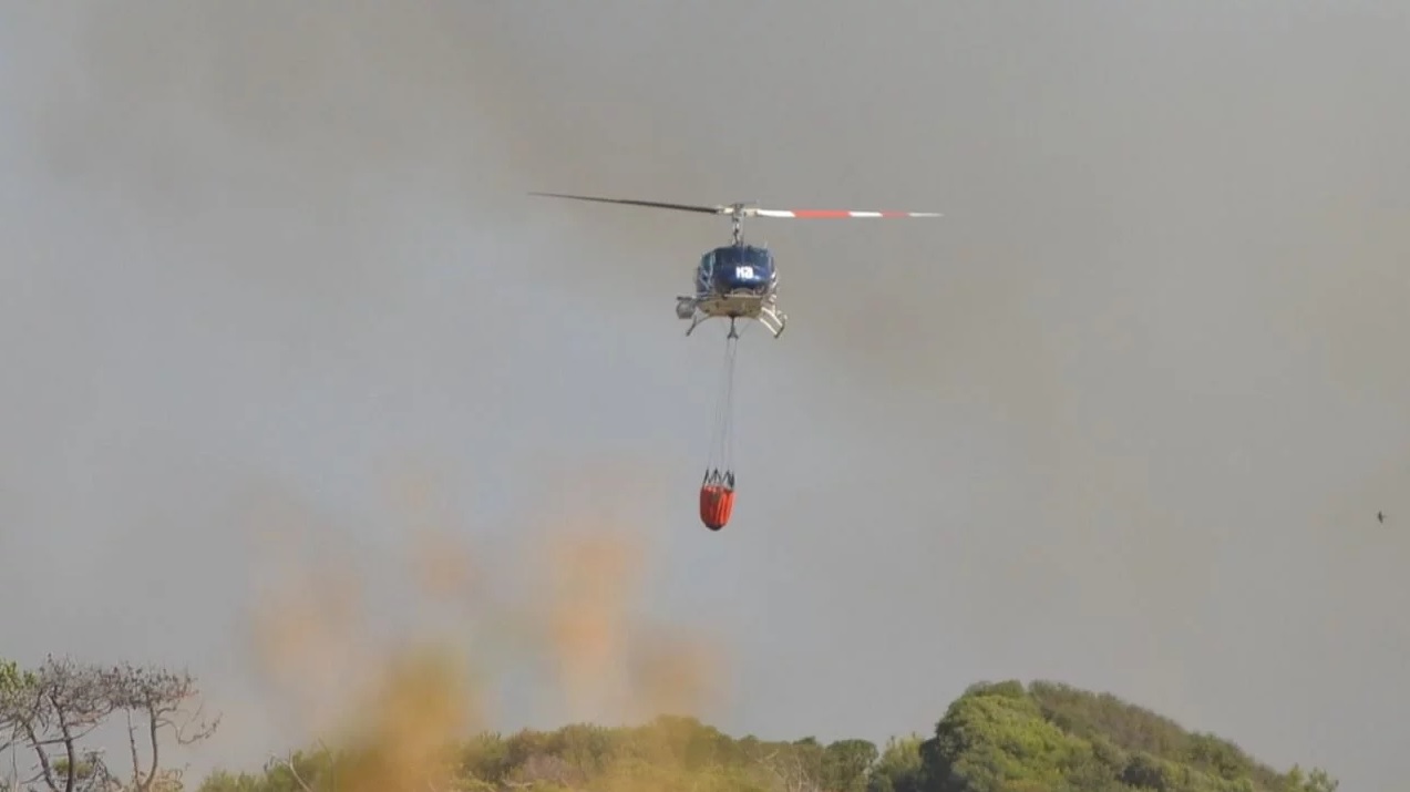 Postales del incendio en Miramar.