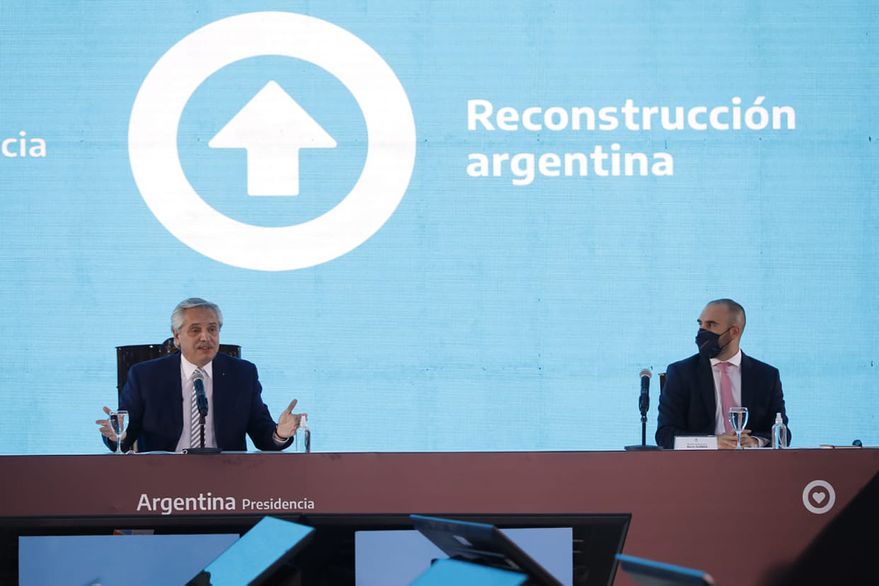 El presidente Alberto Fernández prometió a 12 gobernadores una “reestructuración conveniente” para la Argentina. El ministro Martín Guzmán explicó cuál es el punto de desacuerdo con el FMI.