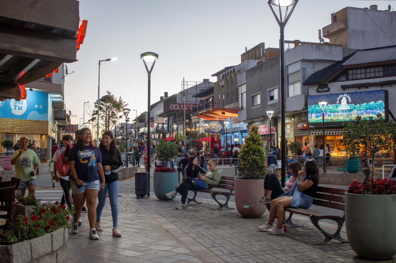 El intendente de Villa Gesell, Gustavo Barrera, remarcó que en el inicio de la Temporada de verano 2022 el Municipio tiene una ocupación del 98%. 