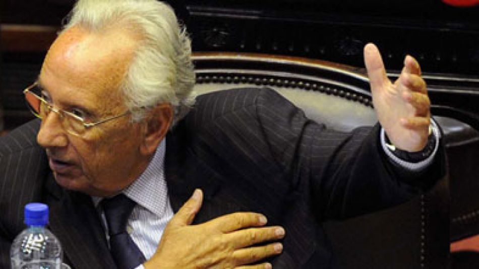 Recalde resaltó que "hay que insistir en que hay que bajar la duración de la jornada por muchas razones".
