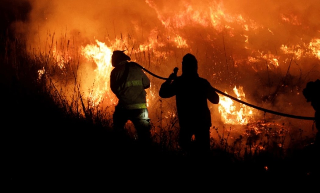 El gobernador Gustavo Váldes decretó la "catástrofe ecològica" por los incendios en Corrientes.