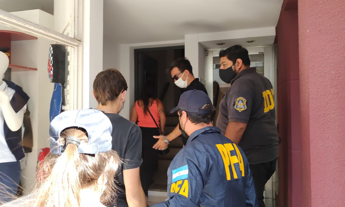 La Policía Federal allanó un estudio jurídico en la causa por los atentados a Bahía Blanca