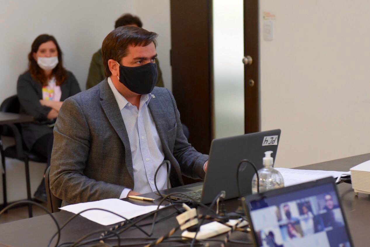 El diputado Balbín sostuvo que el Gobierno está ajustando en perjuicio de los jubilados.