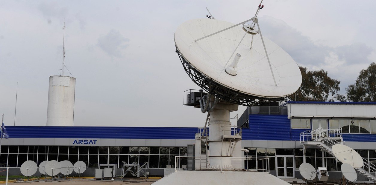 La empresa estatal Arsat terminó de instalar 28 nodos de la Red Federal de Fibra Óptica, que mejorarán sustancialmente el tráfico de internet.