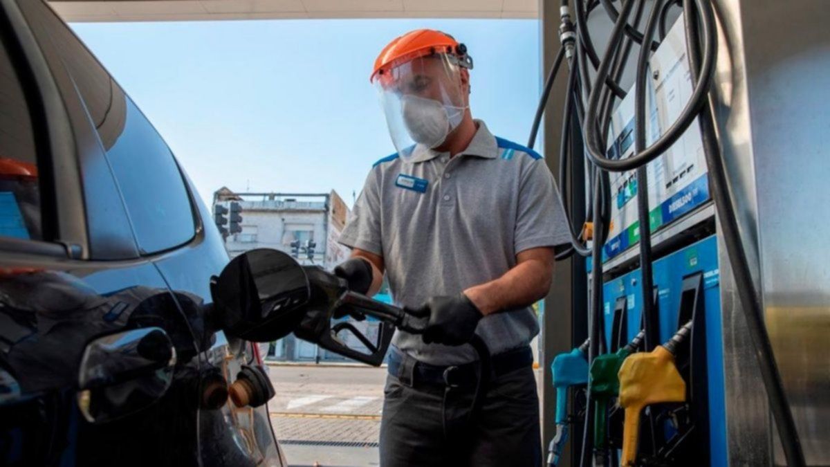 El aumento de nafta será del 11% para el producto premium (YPF Infinia).