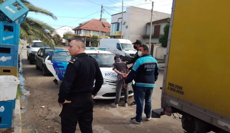 El sujeto de 28 años había sido denunciado el 21 de febrero por la madre de la menor, quien era pareja del acusado.