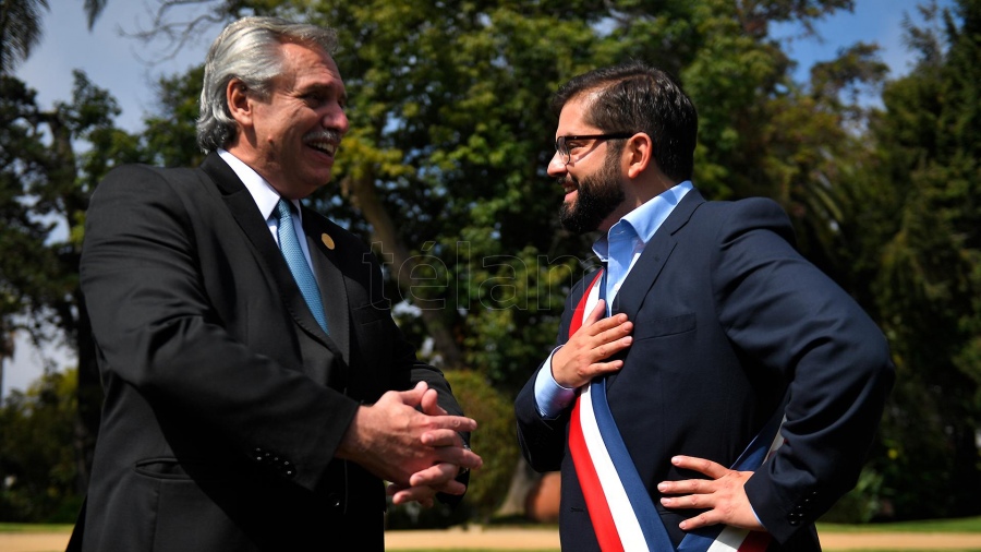 El presidente Alberto Fernández recibirá este lunes por la mañana al flamante jefe de Estado chileno, Gabriel Boric