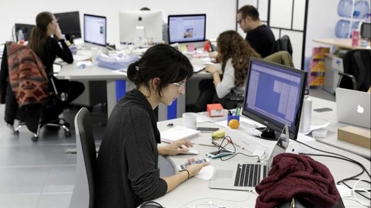 La iniciativa pretende que se le reconozca a las empleadas estatales el acceso gratuito a productos de higiene menstrual
