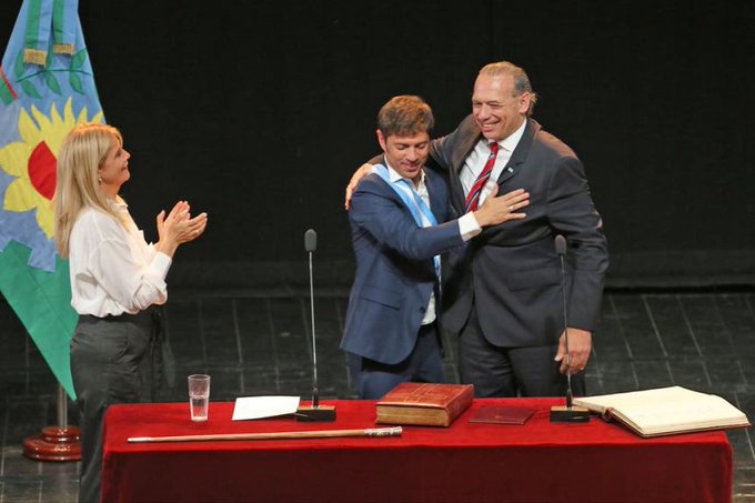 Kicillof autorizó la compra millonaria del vión usado para trasporte de funcionarios