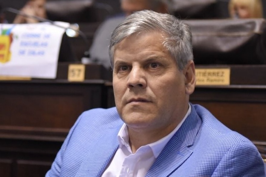 El diputado Fabio Britos impulsa la jubilacion anticipada para genocidas en la primera sesiòn del año.