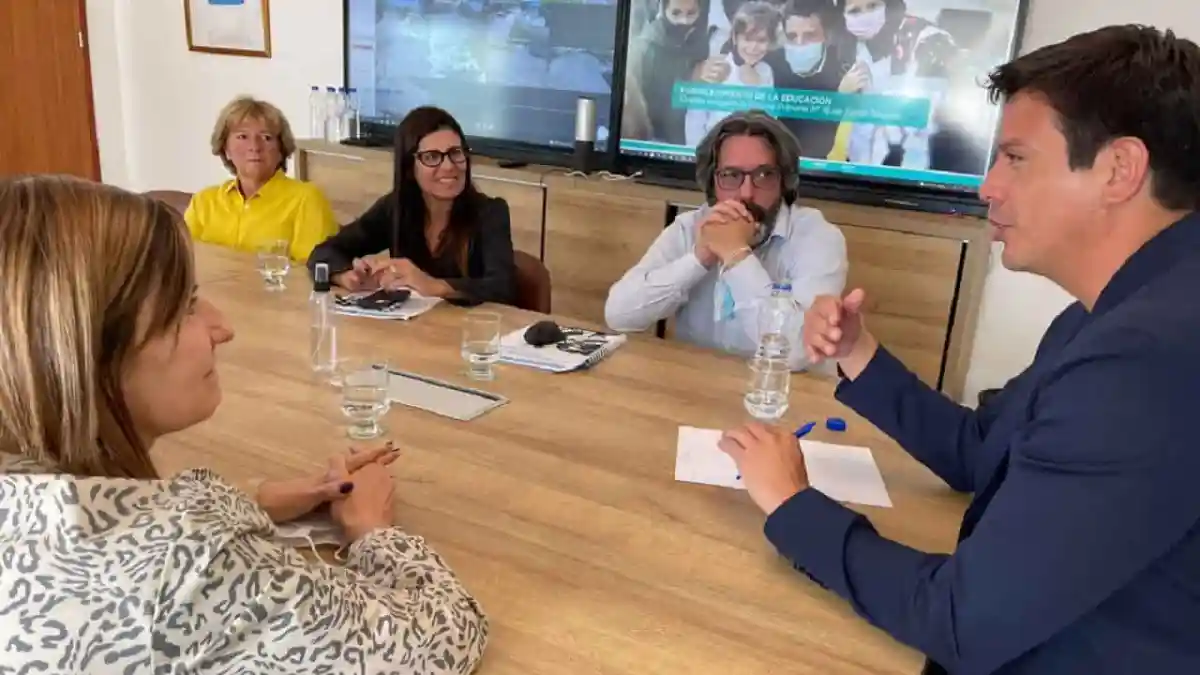 El intendente de La Costa explicó celebró el aumento a los municipales.