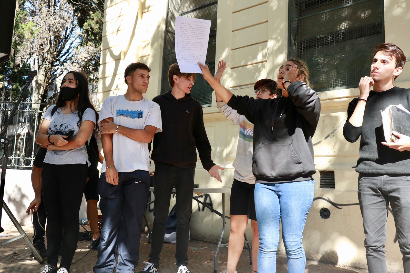 Alumnos de la escuela Normal Nº 2 de La Plata protestaron por casos de abusos. 