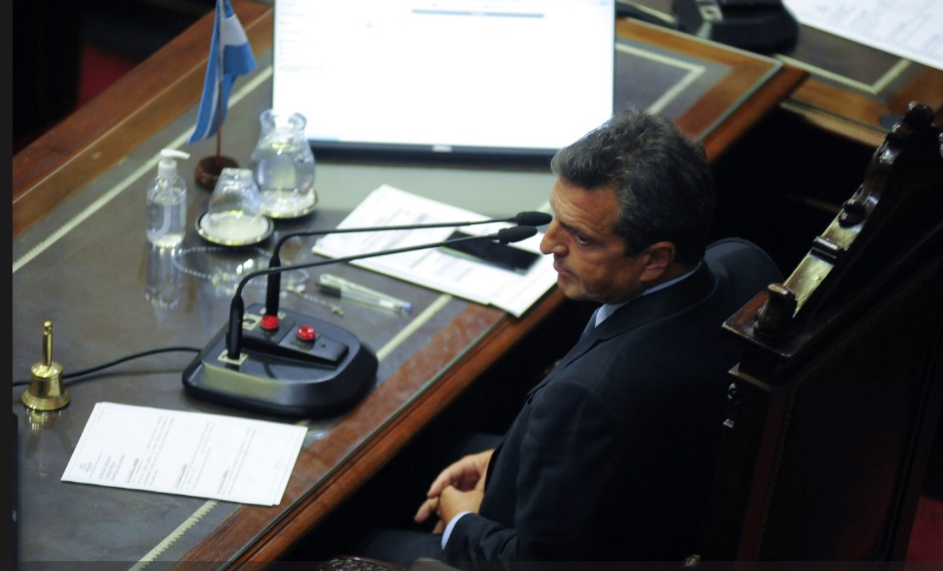 El proyecto de respaldo al acuerdo con el FMI empezará a tratarse este lunes en el Senado nacional. Massa sostuvo que es el “piso para construir políticas de desarrollo”.