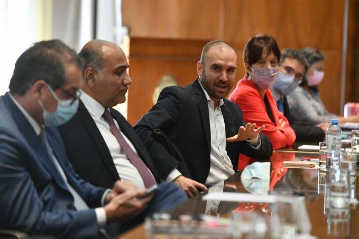 Guzmán advirtió que si no se aprueba el acuerdo con el FMI, Argentina enfrenta a un "gran potencial desestabilizador".