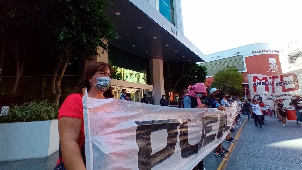 Pueblo o FMI, la consigna de las organizaciones que rechazan el acuerdo.