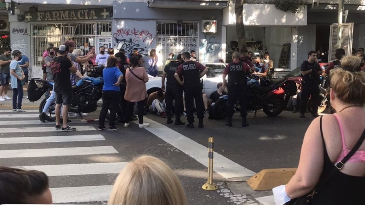 Seis jovenes fueron denunciados por los vecinos y detenidos posteriormente por la violacion grupal a una chica de 20 años.