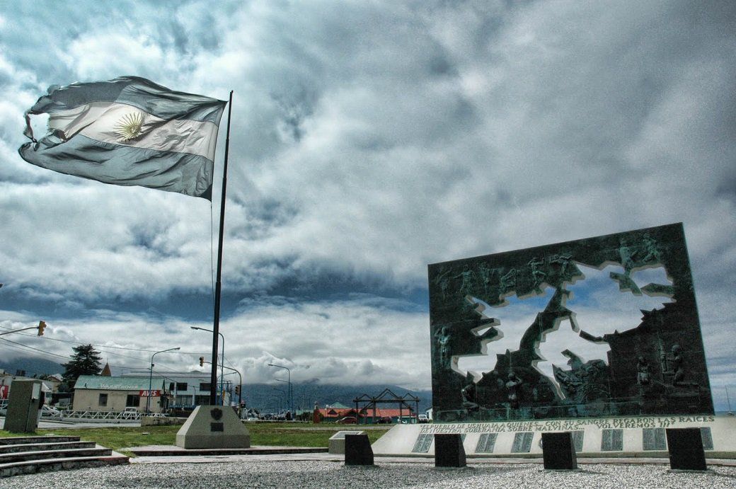 Argentina reclamó el restablecimiento del vuelo regular desde Punta Arenas a las Islas Malvinas, con dos escalas mensuales en Río Gallegos.